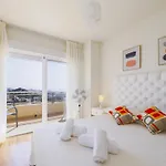 Cubo's Ronda Del Golf Seaview & Parking Apartment
